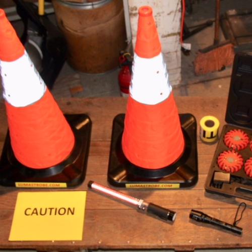 INDUSTRIAL ROADSIDE EMERGENCY KIT - LEK-103